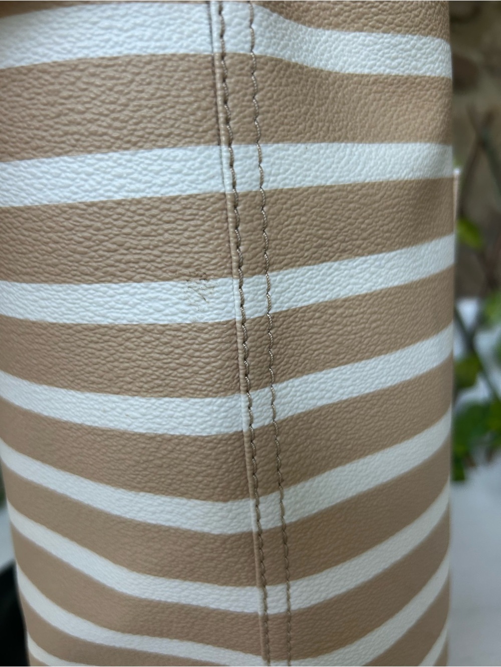Kate Spade New York Hyde Lane Stripe Riley Tote Beige Cream Shoulder Bag - Picture 9 of 16